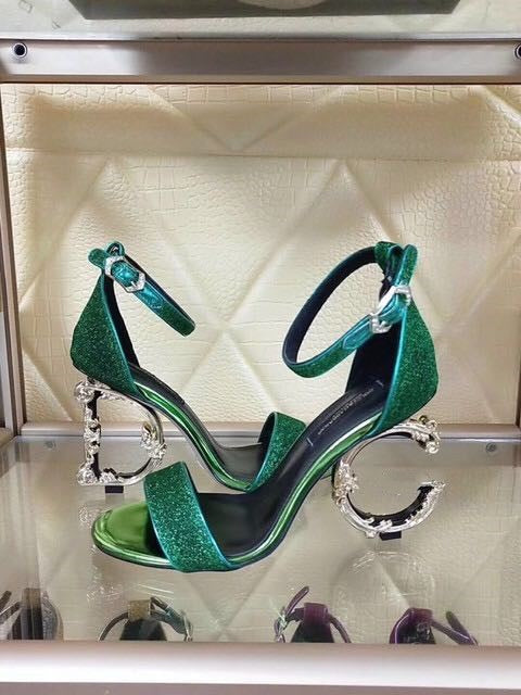 Gold DG Heels